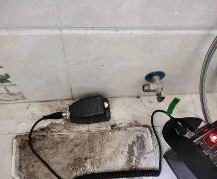 开原屋顶漏水维修公司分享下卫生间漏水的危害及解决方法
